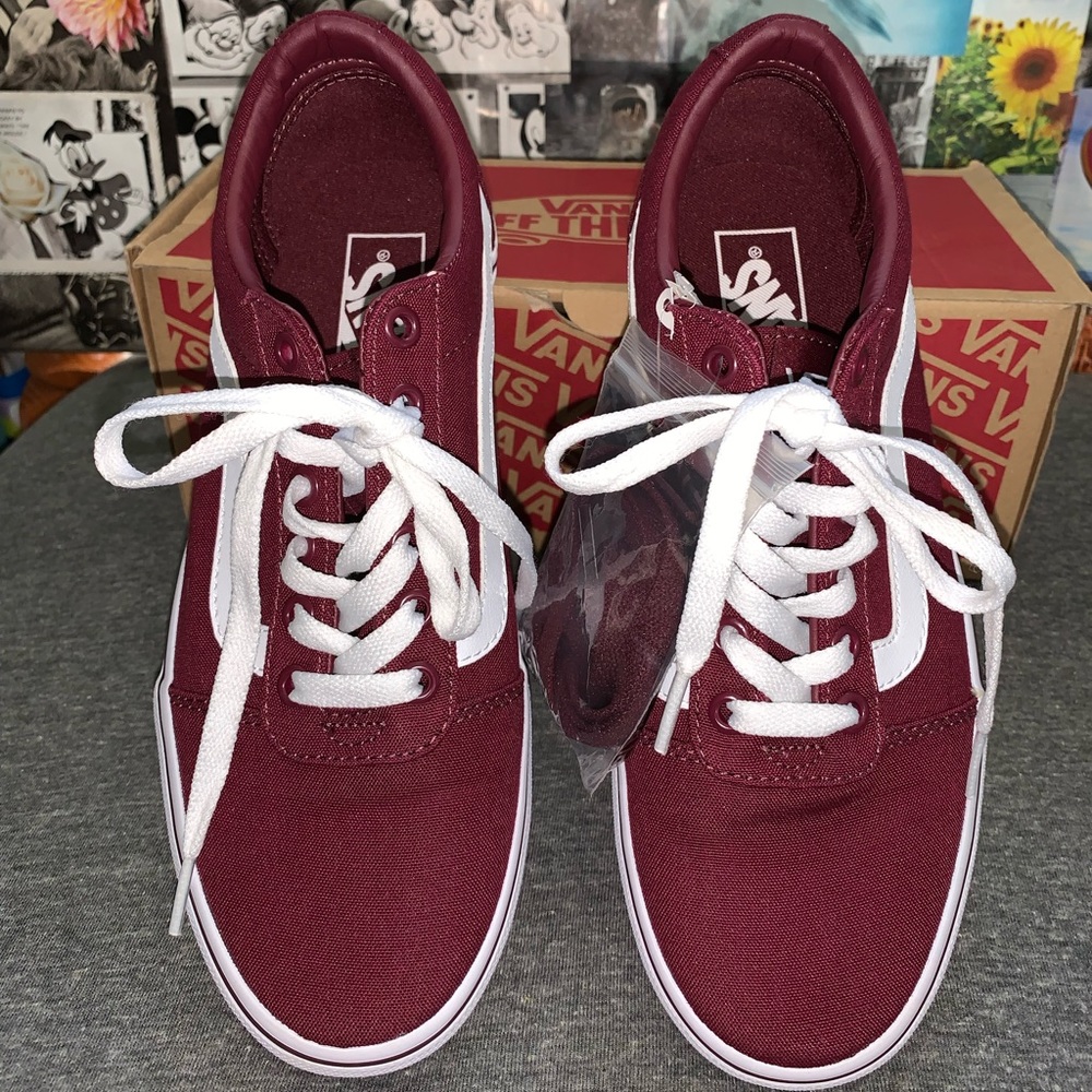 Vans 8.0 Ward (Canvas) Burgundy Shoes